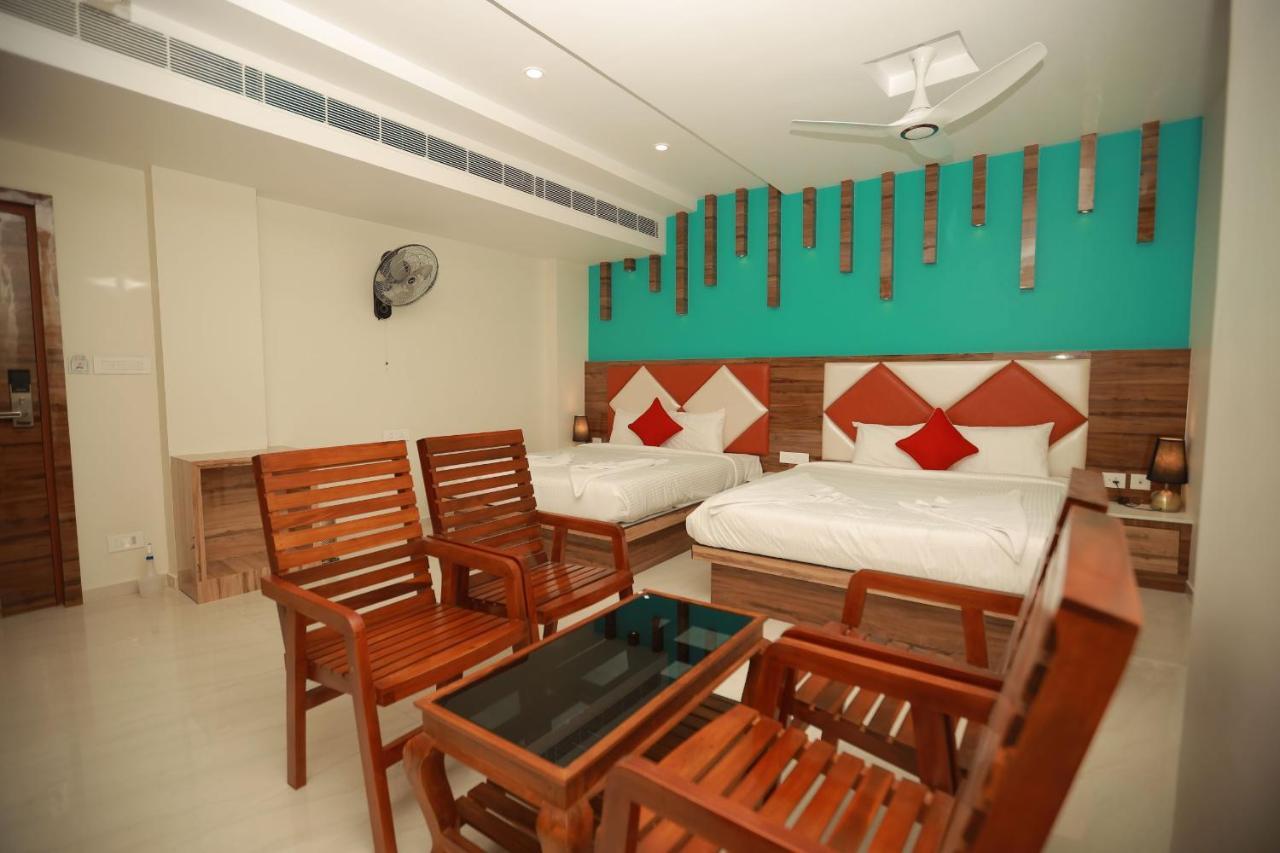 ホテル Sree Bharat Residency Alāndurai エクステリア 写真